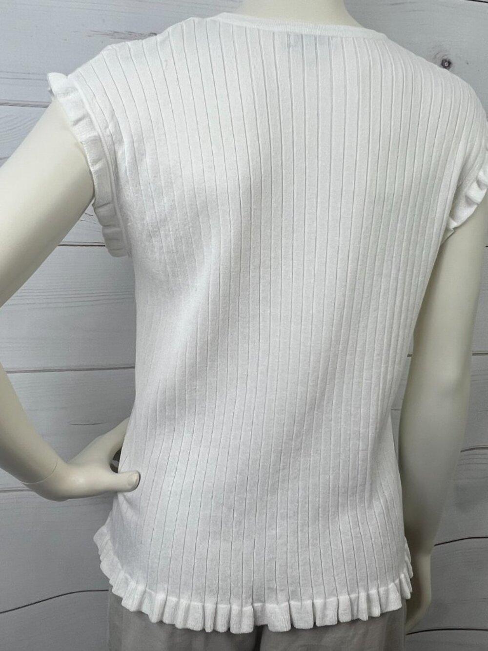 White Birch White Ribbed Ruffle Trim Sleeveless Top - Size 1X - Picture 8 of 16